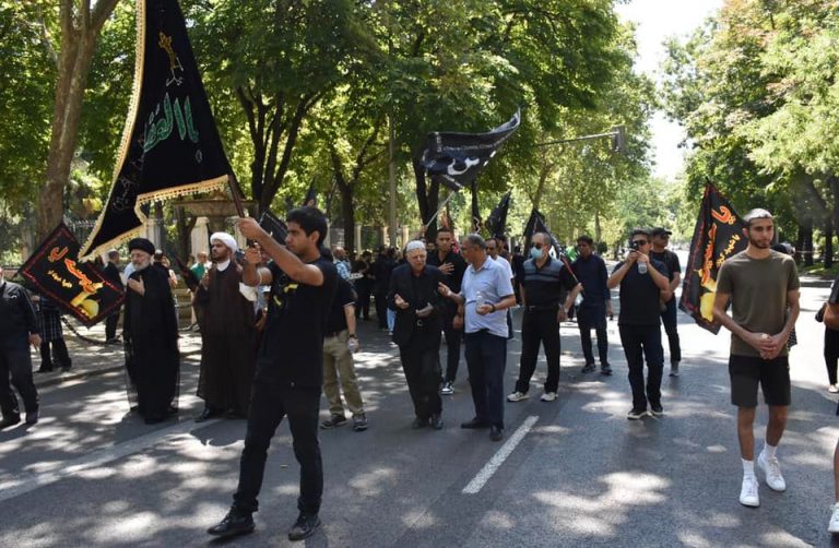 Primera «Marcha de Ashura»