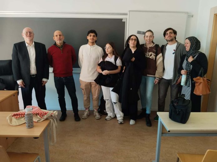 Conferencia sobre el pensamiento político moderno de Iraq en la Universidad Complutense de Madrid
